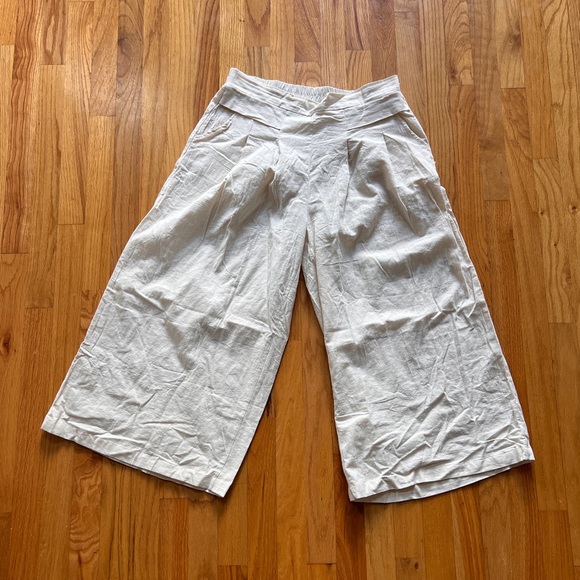 Off white Wide Leg Crop pants. Casual Wide Leg Loose Solid Color Capri-Pants - Picture 11 of 15